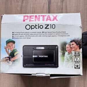 Y2K Pentax Optio Z10 8MP‎ Digital Camera 7x Zoom 2007 w/ Box & Charger Battery